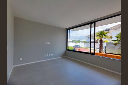 Casa de condomínio à venda com 715m², 6 quartos e 6 vagas Casa de condomínio à venda com 715m², 6 quartos e 6 vagasQuarto