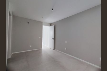 Casa de condomínio à venda com 715m², 6 quartos e 6 vagas Casa de condomínio à venda com 715m², 6 quartos e 6 vagasSuíte 5