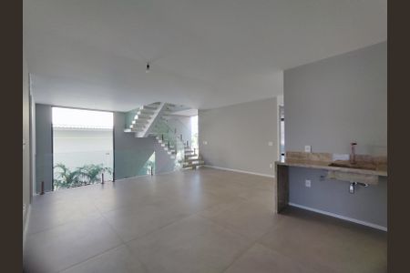 Casa de condomínio à venda com 715m², 6 quartos e 6 vagas Casa de condomínio à venda com 715m², 6 quartos e 6 vagasSala 2