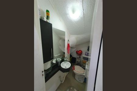 Casa à venda com 62m², 3 quartos e 1 vaga