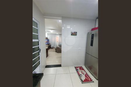 Casa à venda com 62m², 3 quartos e 1 vaga