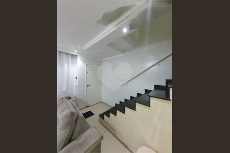 Casa à venda com 62m², 3 quartos e 1 vaga