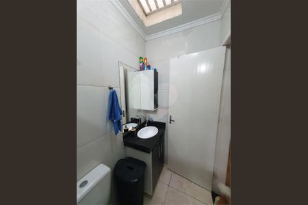 Casa à venda com 62m², 3 quartos e 1 vaga