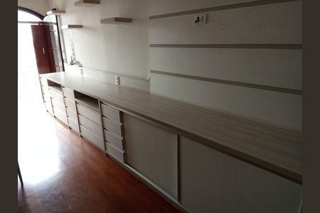 Casa à venda com 4 quartos, 280m² em Vila Pauliceia, São Paulo