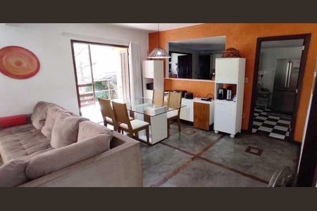 Casa à venda com 3 quartos, 306m² em Pechincha, Rio de Janeiro