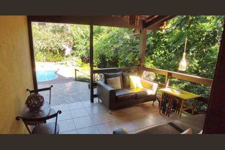 Casa à venda com 3 quartos, 306m² em Pechincha, Rio de Janeiro