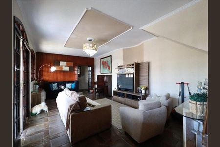 Casa à venda com 484m², 4 quartos e 5 vagas