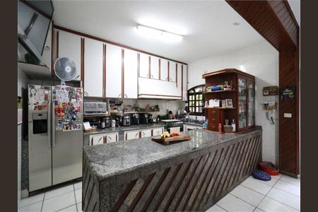 Casa à venda com 484m², 4 quartos e 5 vagas