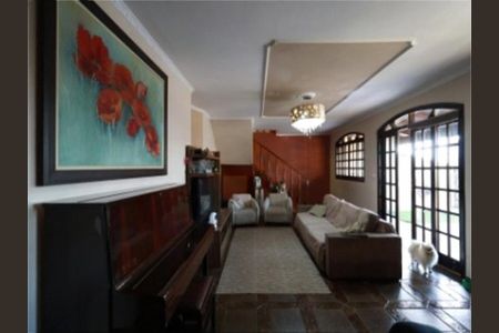 Casa à venda com 484m², 4 quartos e 5 vagas