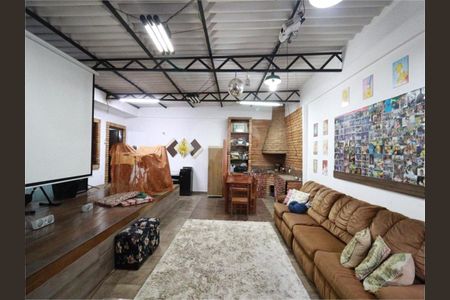 Casa à venda com 484m², 4 quartos e 5 vagas