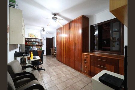 Casa à venda com 4 quartos, 484m² em Jardim Utinga, Santo André