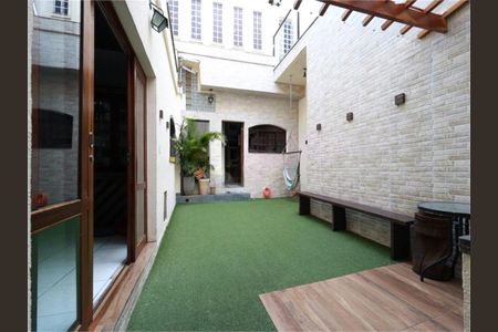 Casa à venda com 484m², 4 quartos e 5 vagas
