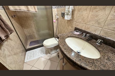 Apartamento à venda com 118m², 3 quartos e 2 vagas Apartamento à venda com 118m², 3 quartos e 2 vagasBanheiro quarto 3