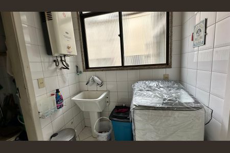 Apartamento à venda com 118m², 3 quartos e 2 vagas Apartamento à venda com 118m², 3 quartos e 2 vagasÁrea de Serviço