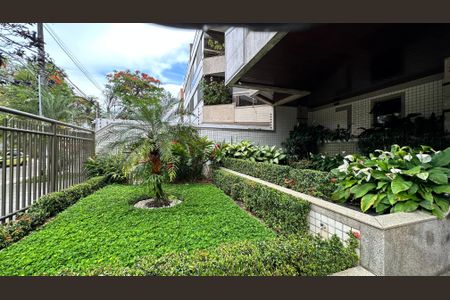 Apartamento à venda com 118m², 3 quartos e 2 vagas Apartamento à venda com 118m², 3 quartos e 2 vagasFachada