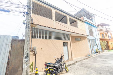 Casa para alugar com 100m², 1 quarto e 1 vaga Casa para alugar com 100m², 1 quarto e 1 vagaFachada