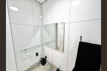 Apartamento à venda com 55m², 2 quartos e 1 vaga Apartamento à venda com 55m², 2 quartos e 1 vagaBanheiro da Suíte