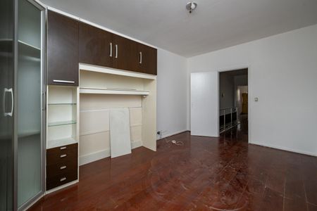 Casa à venda com 155m², 3 quartos e 2 vagasQuarto 1