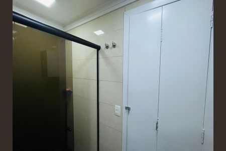 Apartamento à venda com 45m², 2 quartos e 1 vaga Apartamento à venda com 45m², 2 quartos e 1 vagaBanheiro