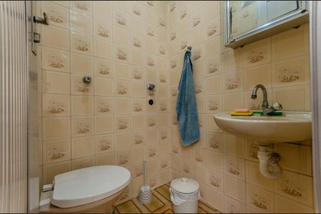 Casa à venda com 99m², 2 quartos e 1 vaga Casa à venda com 99m², 2 quartos e 1 vagaBanheiro de serviço