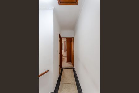 Corredor de casa à venda com 2 quartos, 99m² em Vila Siqueira (zona Norte), São Paulo