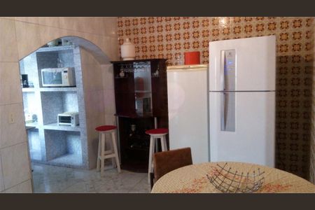 Casa à venda com 3 quartos, 139m² em Vila das Belezas, São Paulo