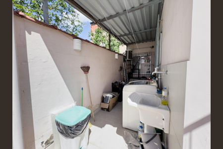 Casa à venda com 110m², 2 quartos e 1 vagaÁrea de Serviço