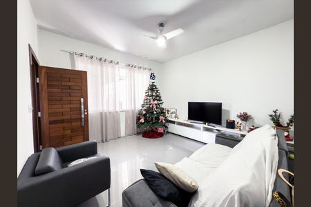 Sala de casa à venda com 2 quartos, 110m² em Olaria, Rio de Janeiro