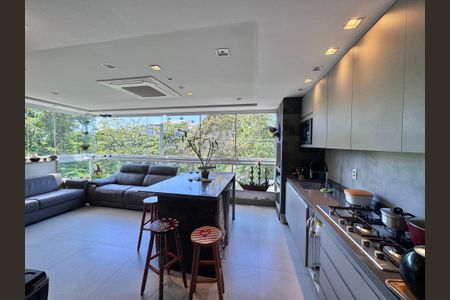 Apartamento à venda com 101m², 3 quartos e 2 vagasCozinha