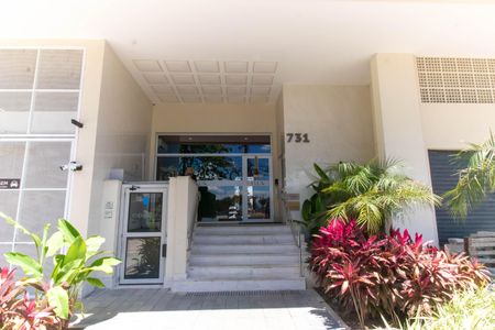 Apartamento à venda com 201m², 3 quartos e 2 vagas Apartamento à venda com 201m², 3 quartos e 2 vagasFachada