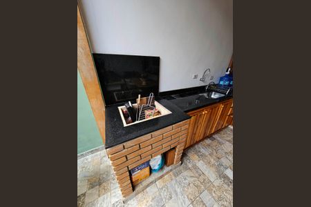 Casa à venda com 2 quartos, 180m² em Vila Congonhas, São Paulo