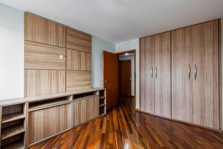 Apartamento à venda com 210m², 3 quartos e 2 vagas