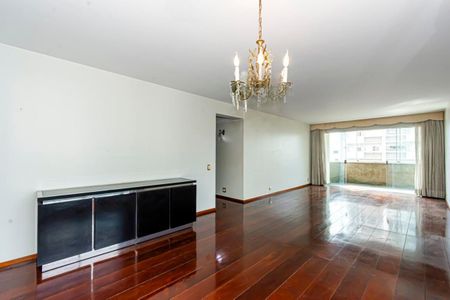 Apartamento à venda com 210m², 3 quartos e 2 vagas