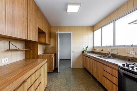 Apartamento à venda com 210m², 3 quartos e 2 vagas