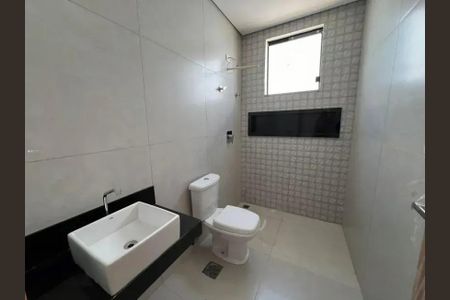 Casa à venda com 3 quartos, 200m² em Parque Copacabana, Belo Horizonte