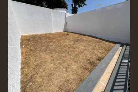 Casa à venda com 3 quartos, 200m² em Parque Copacabana, Belo Horizonte