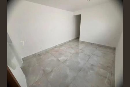 Casa à venda com 3 quartos, 200m² em Parque Copacabana, Belo Horizonte