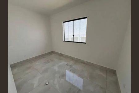 Casa à venda com 3 quartos, 200m² em Parque Copacabana, Belo Horizonte