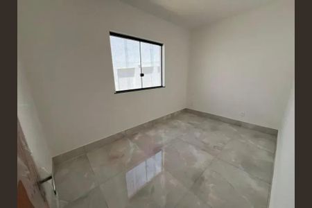 Casa à venda com 3 quartos, 200m² em Parque Copacabana, Belo Horizonte