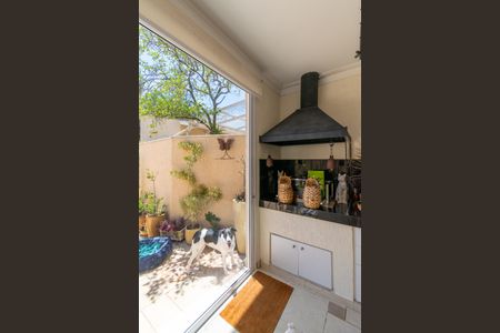 Casa à venda com 360m², 4 quartos e 6 vagasVaranda 