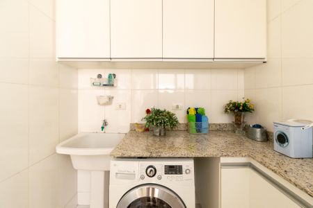 Casa à venda com 360m², 4 quartos e 6 vagasÁrea de Serviço