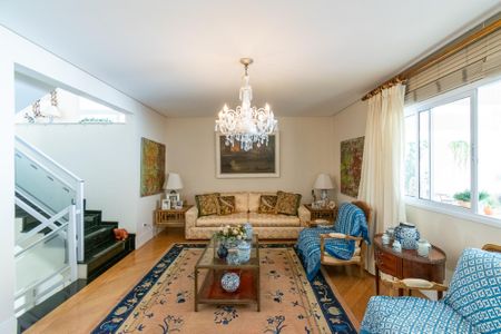 Casa à venda com 360m², 4 quartos e 6 vagasSala de Estar