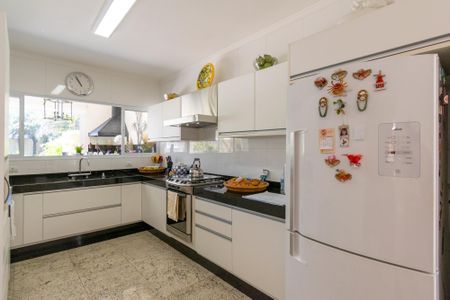 Casa à venda com 360m², 4 quartos e 6 vagasCozinha/Copa