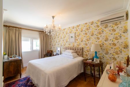 Casa à venda com 360m², 4 quartos e 6 vagasSuíte 3