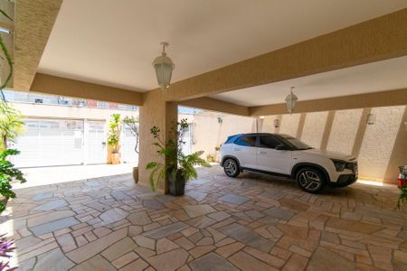 Casa à venda com 360m², 4 quartos e 6 vagasGaragem