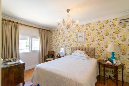 Casa à venda com 360m², 4 quartos e 6 vagasSuíte 3