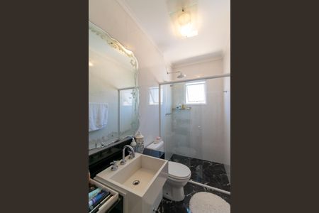 Casa à venda com 360m², 4 quartos e 6 vagasBanheiro da Suíte 3