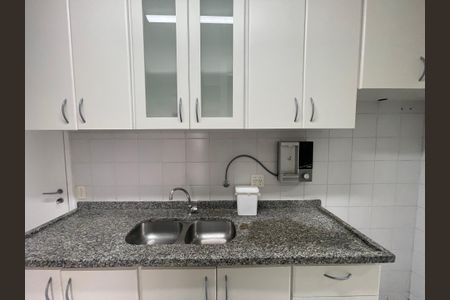Apartamento à venda com 91m², 3 quartos e 2 vagasCozinha