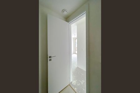 Apartamento à venda com 76m², 2 quartos e 1 vaga Apartamento à venda com 76m², 2 quartos e 1 vagaLavabo