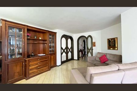 Apartamento à venda com 300m², 6 quartos e 3 vagas